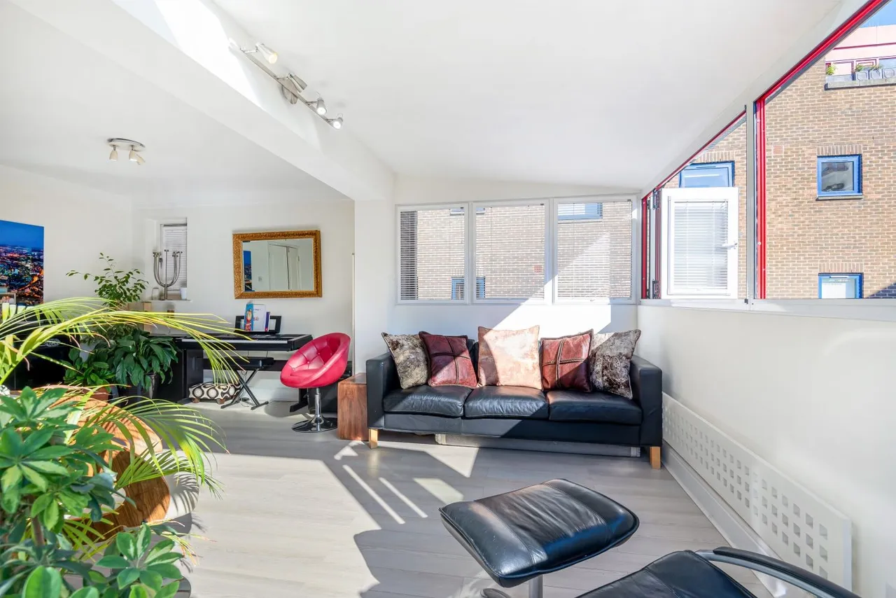 5 bed house to rent, Maynards Quay, London, E1W