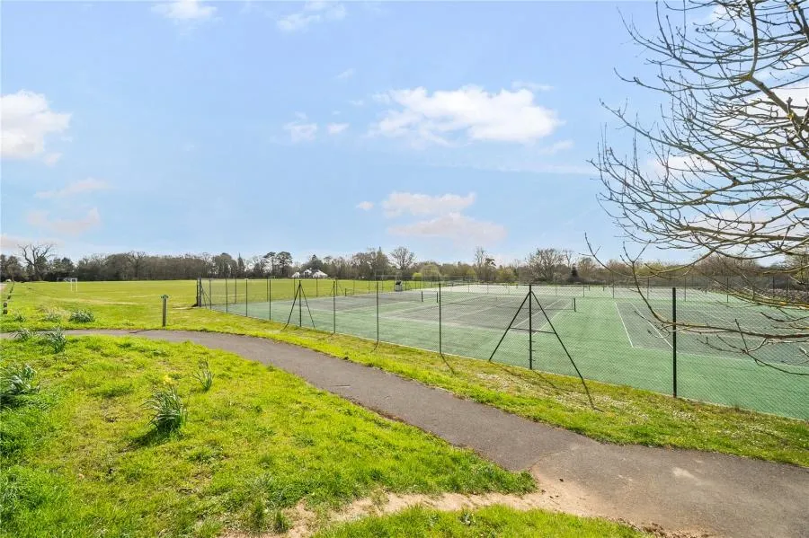 Abbey Gardens, Upper Woolhampton, RG7, photo 10