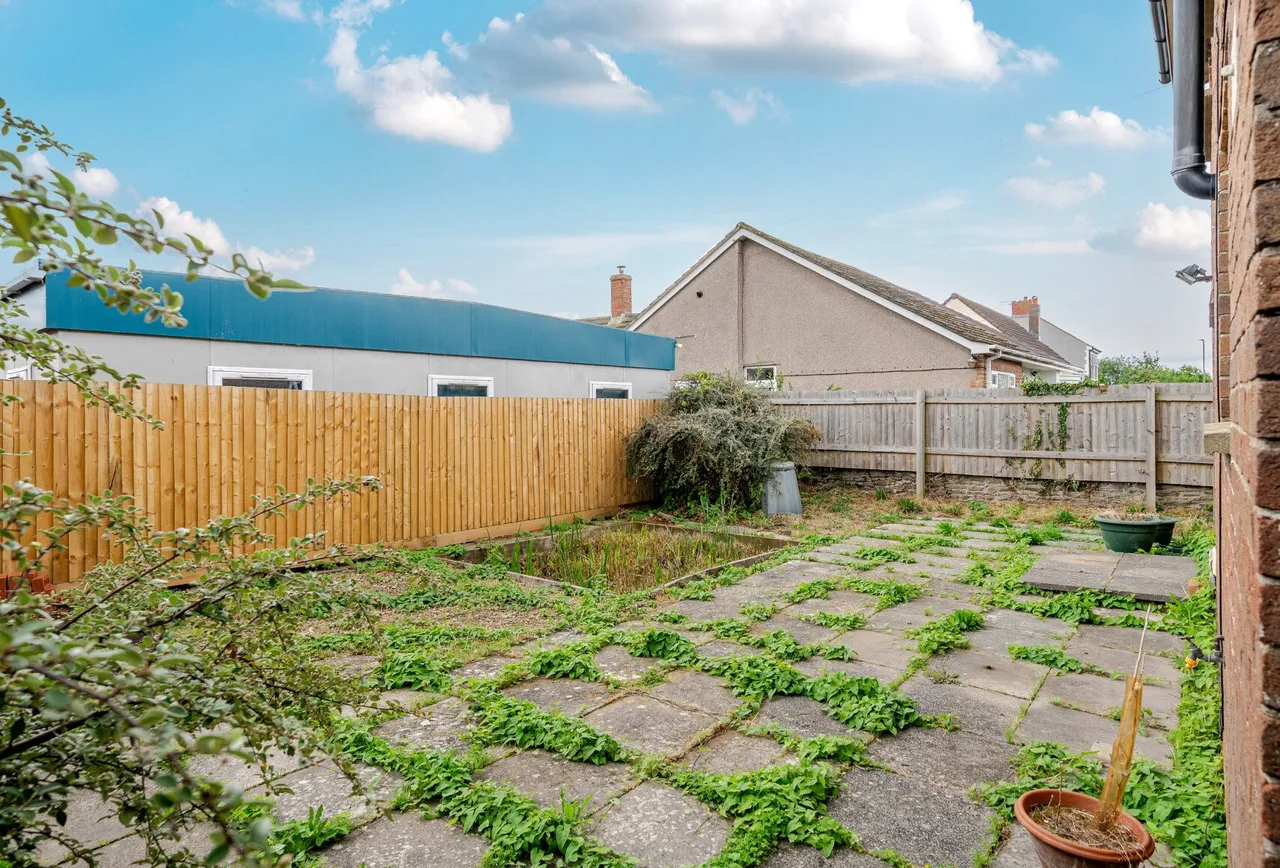 North Street, Gloucestershire, Oldland Common, BS30 8TS, photo 20