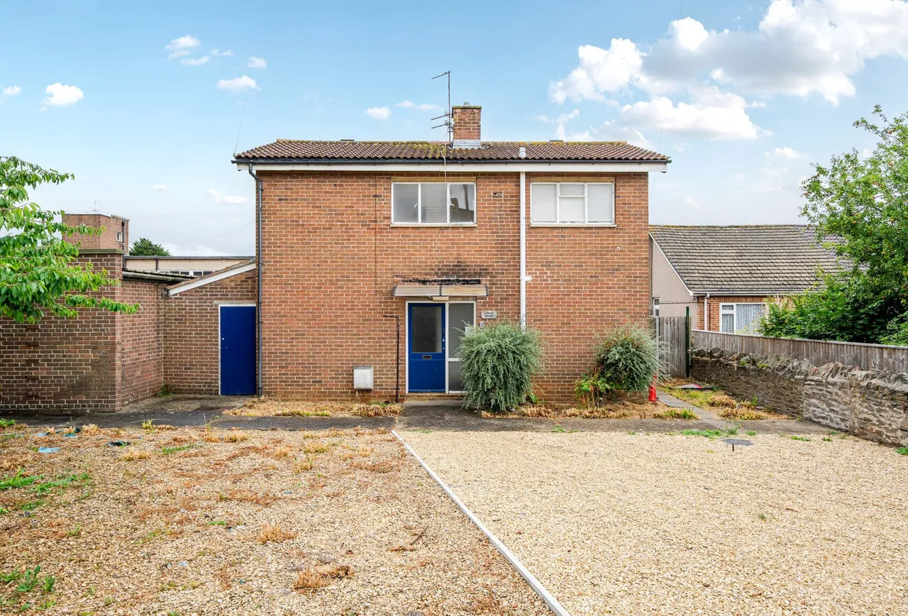 North Street, Gloucestershire, Oldland Common, BS30 8TS, photo 21
