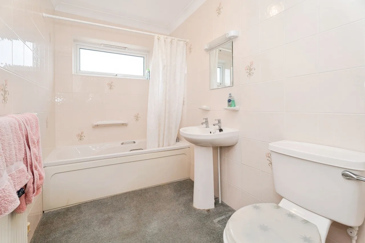 Nightingale Close, CROMER, Norfolk, NR27, photo 13