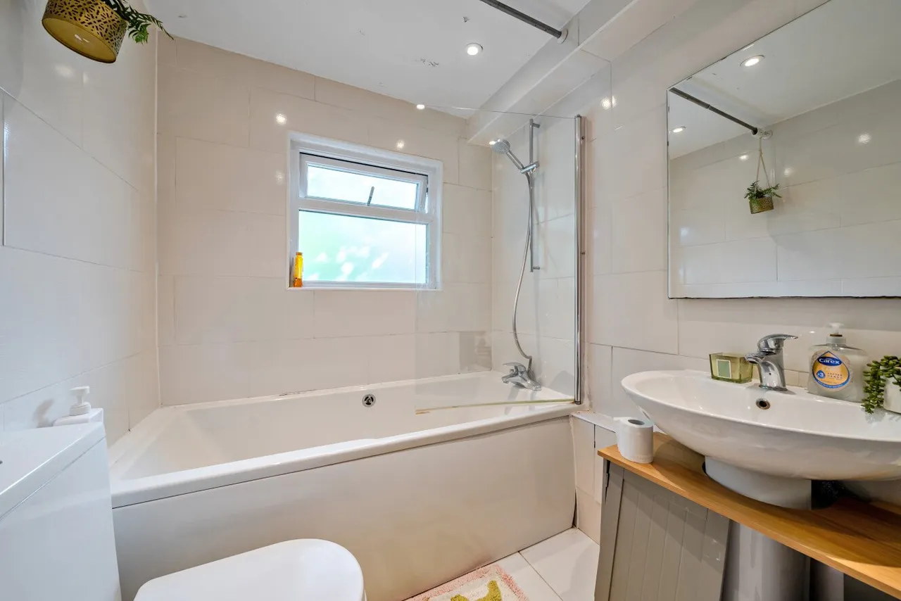 Emu Road, Battersea, SW8, photo 6