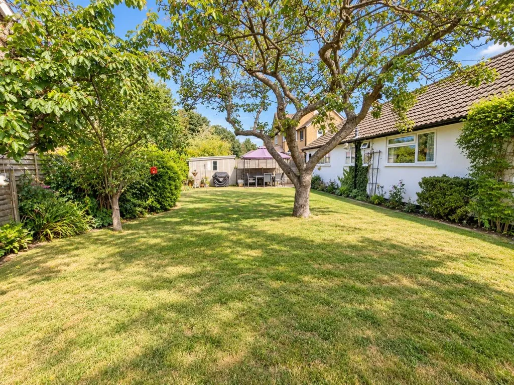 Cecil Crescent, Hatfield, AL10, photo 2