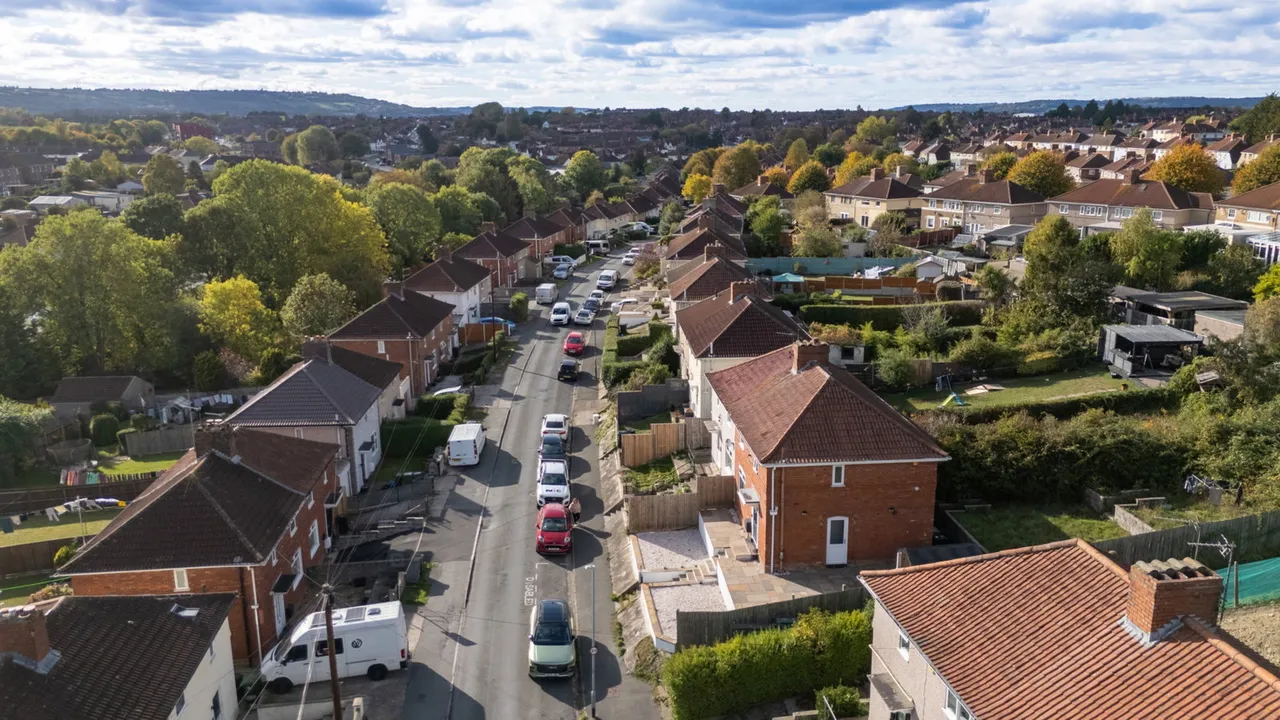 Ponsford Road, Knowle, BS4, photo 40