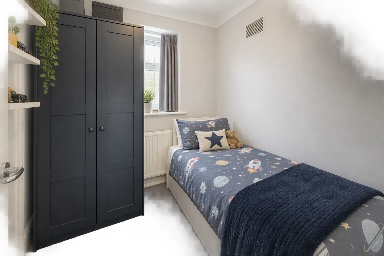 St. Pauls Close, Hounslow, photo 5