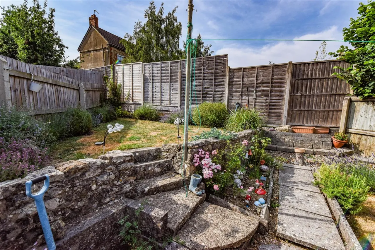 Cambridge Avenue, Dursley, GL11, photo 14