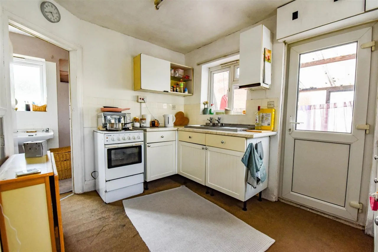 Cambridge Avenue, Dursley, GL11, photo 4