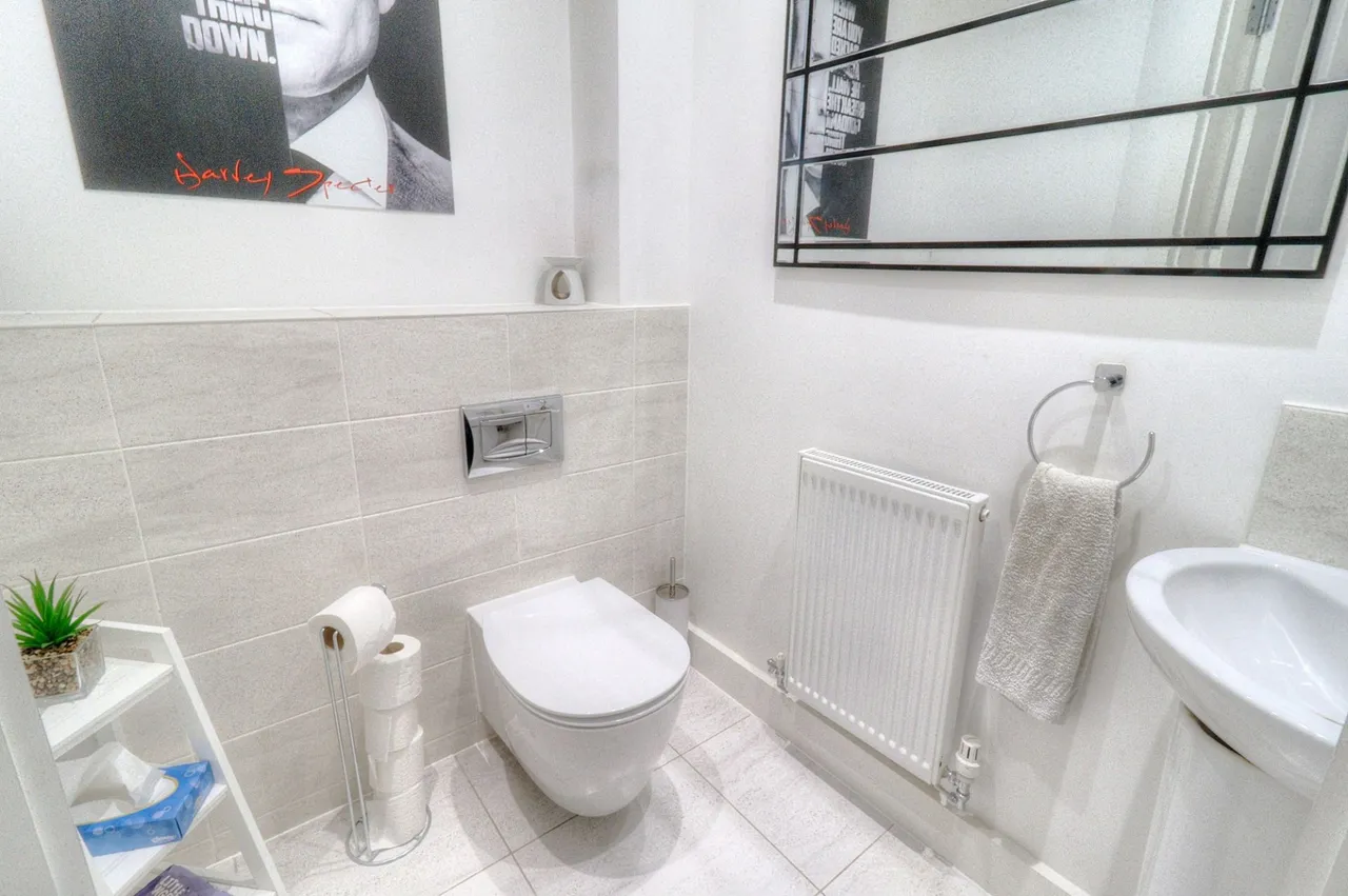 Springbank Road, Lane End, HP14, photo 7