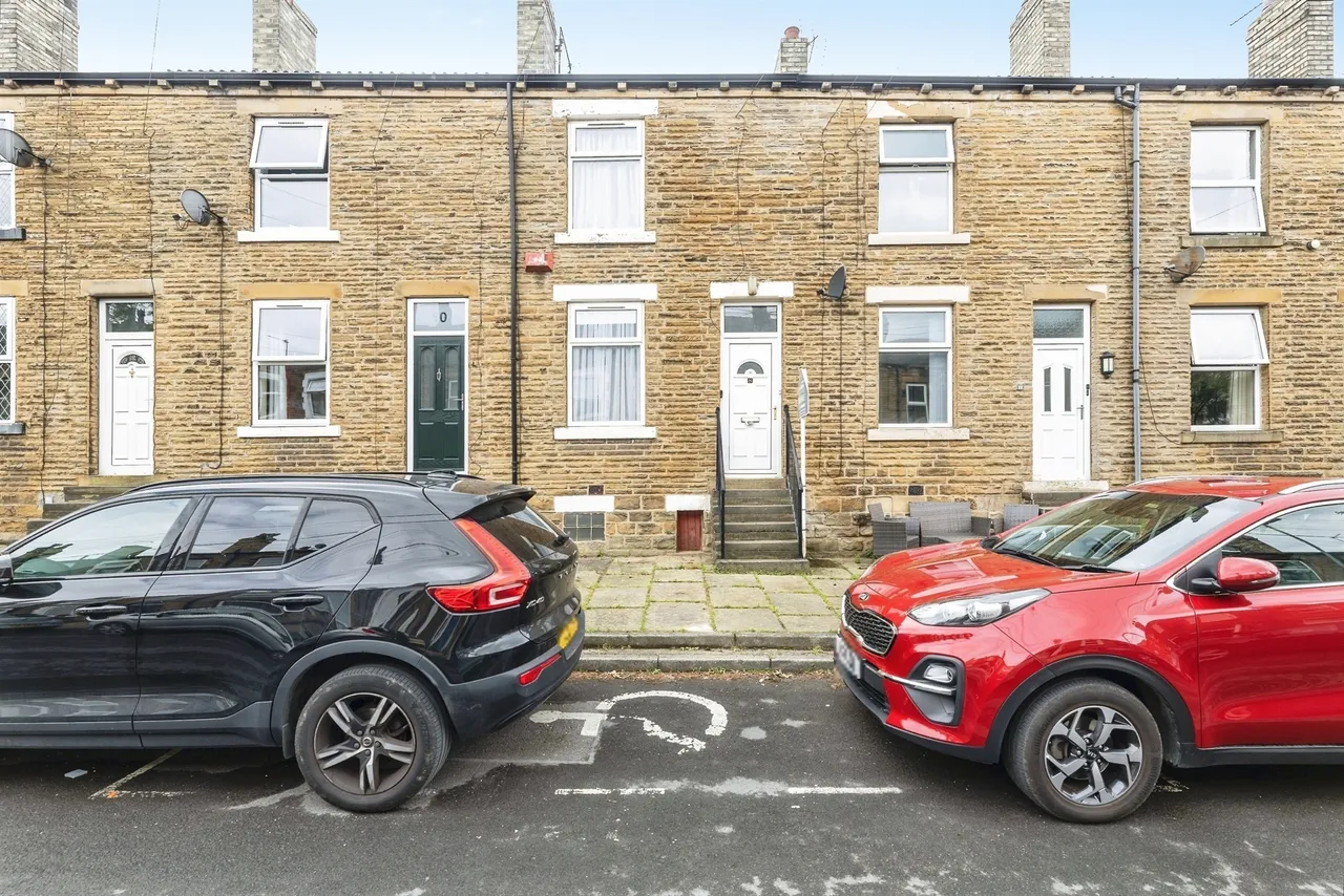2 bed house for sale — Queen Street, East Ardsley, Wakefield