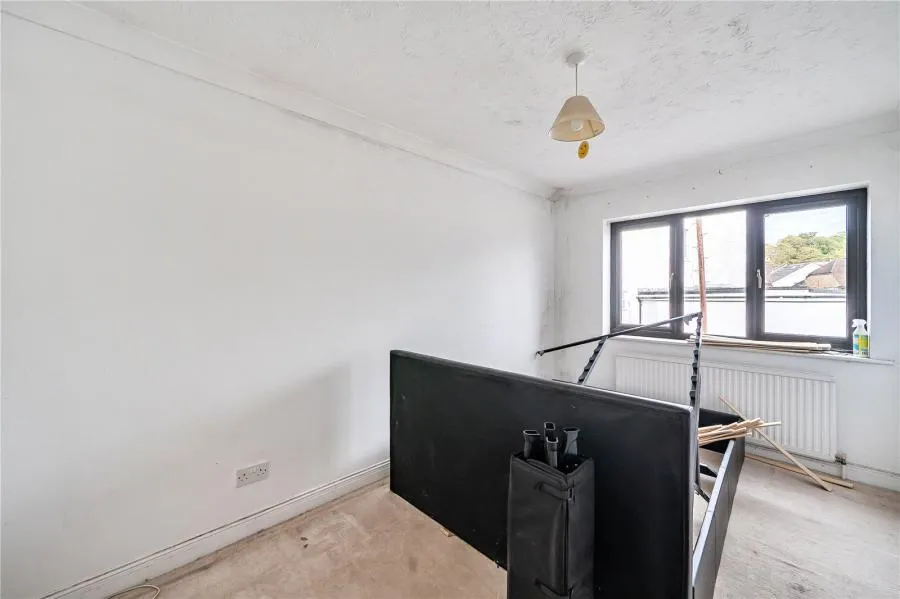 Victoria Road, Redhill, RH1, photo 6
