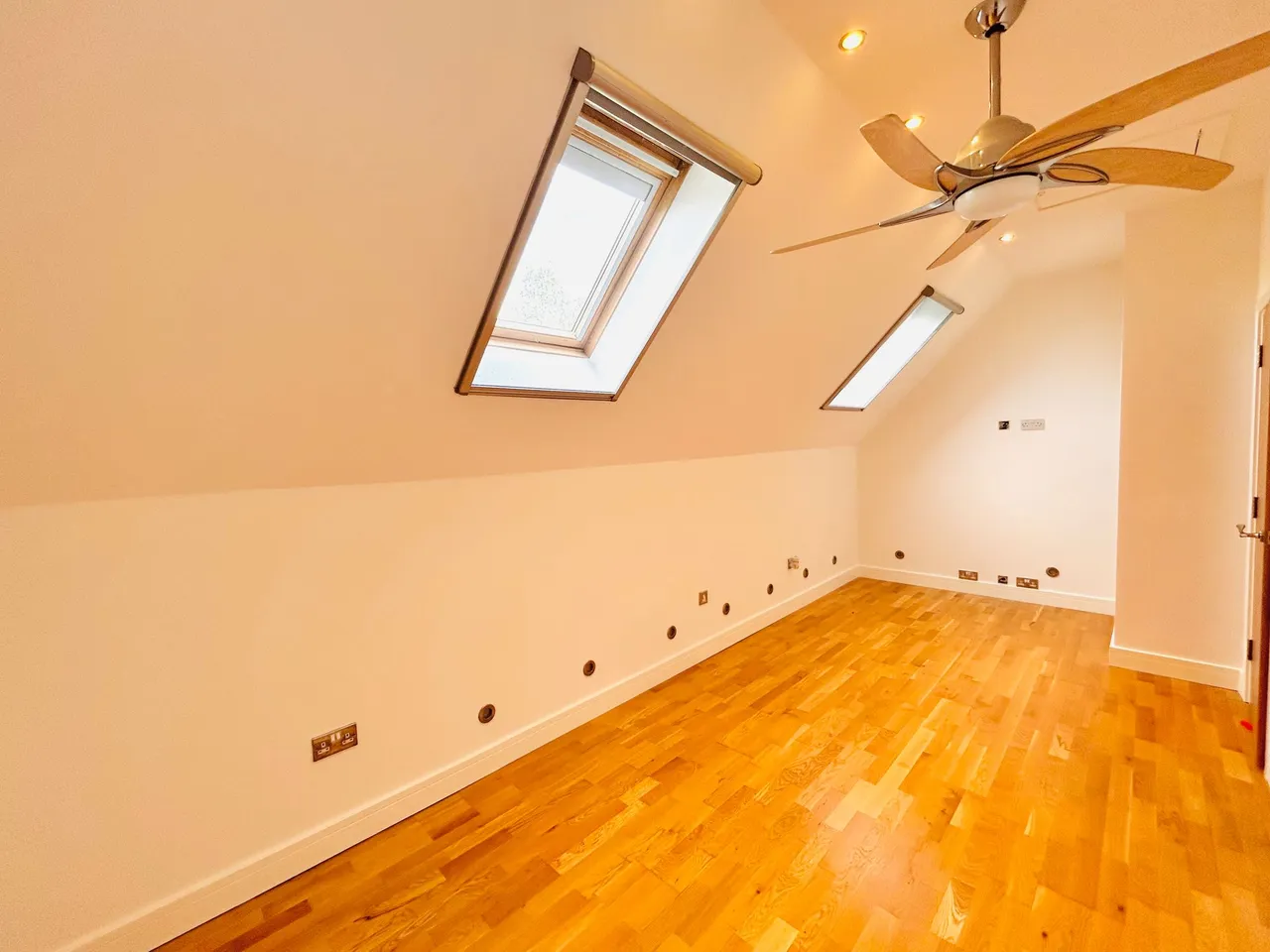 Chaise Meadow, Lymm, photo 16