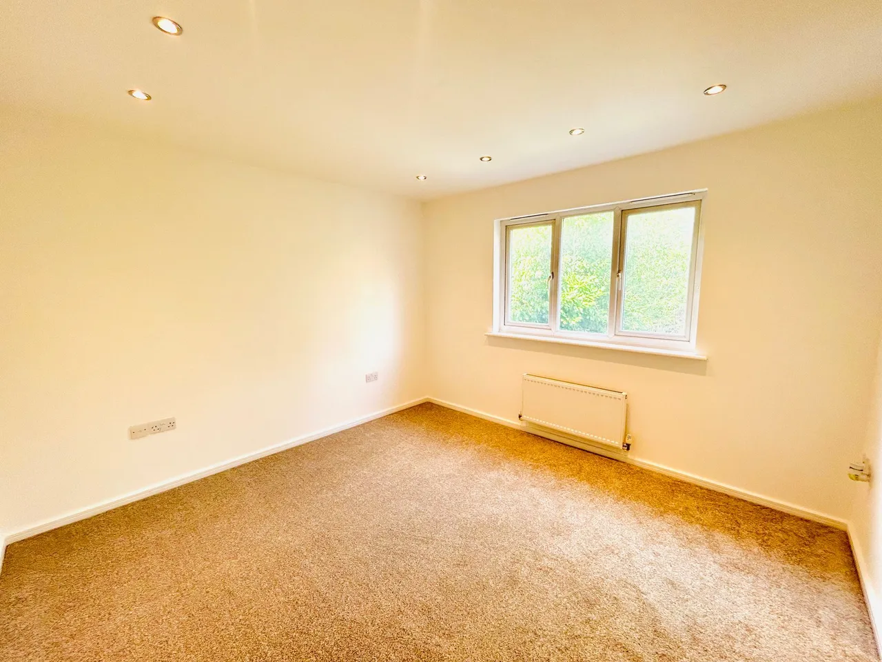 Chaise Meadow, Lymm, photo 12