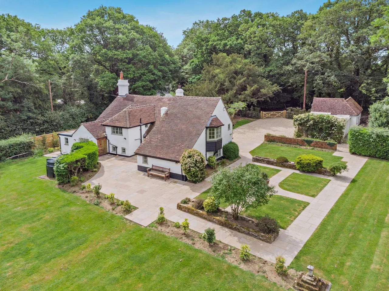 Horsham Road, Rowhook, Horsham, West Sussex, RH12 3PZ, photo 4