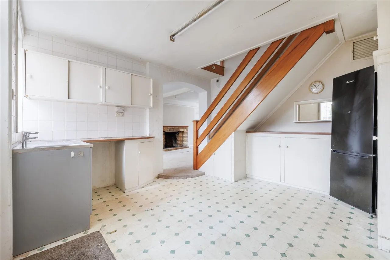 The Street, Bramfield, IP19, photo 8