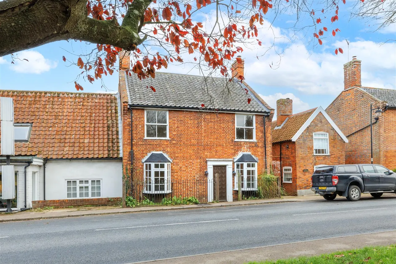 The Street, Bramfield, IP19, photo 5