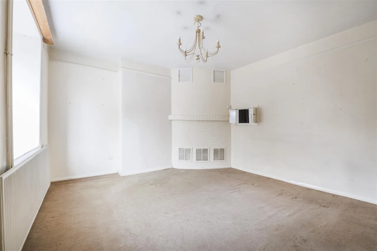 The Street, Bramfield, IP19, photo 10