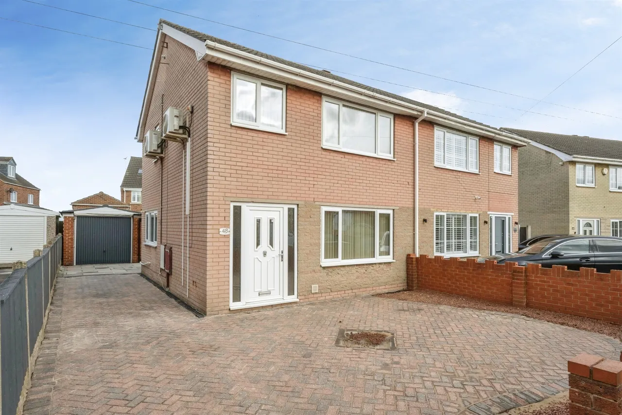 3 bed house for sale — St. Michaels Close, Thorne, Doncaster