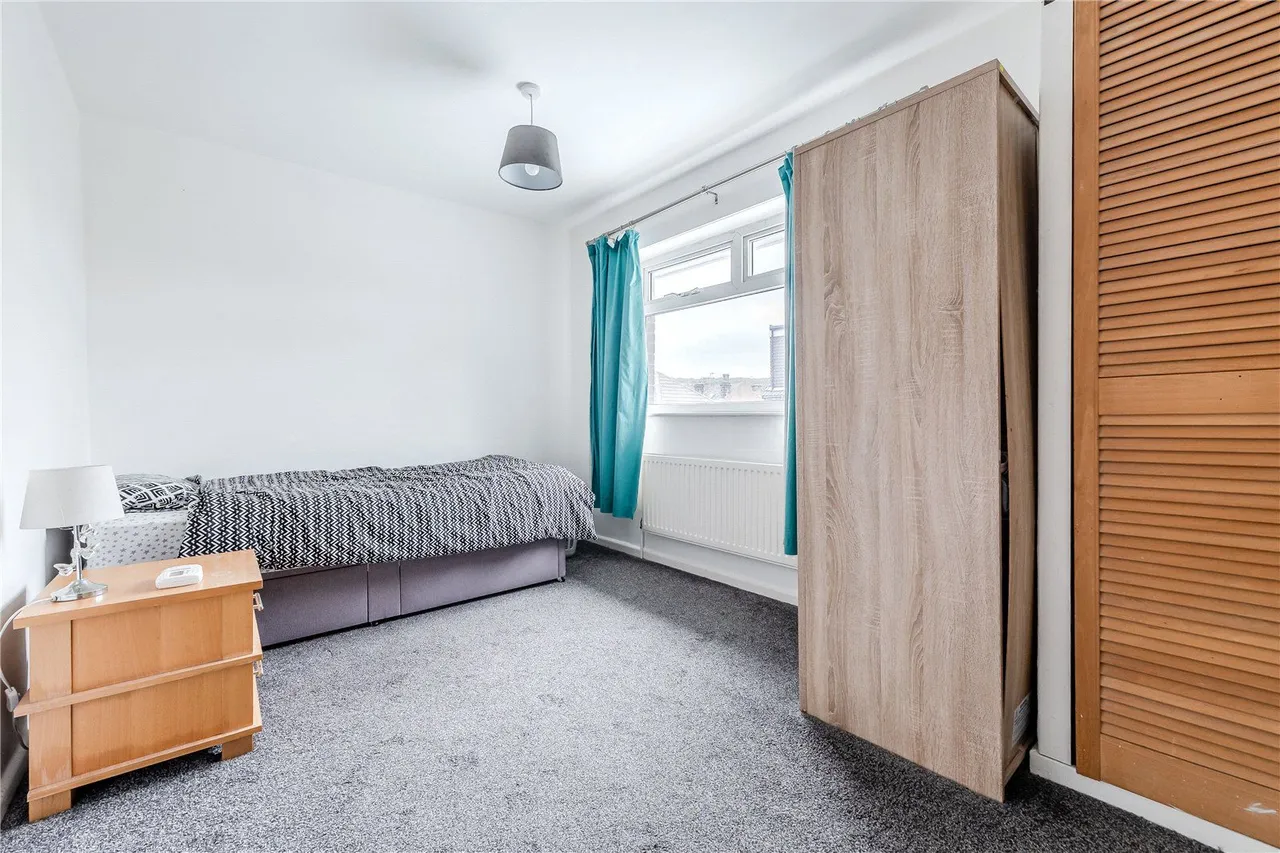 St. James Drive, Horsforth, LS18, photo 8