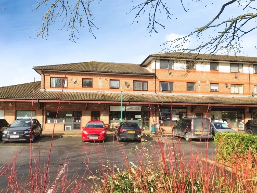 2 bed flat for sale, Falkners Close, Fleet, GU51
