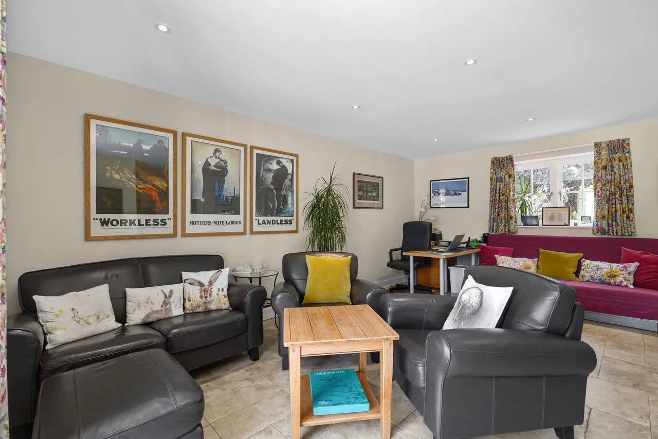 High Street, Haversham, MK19, photo 19