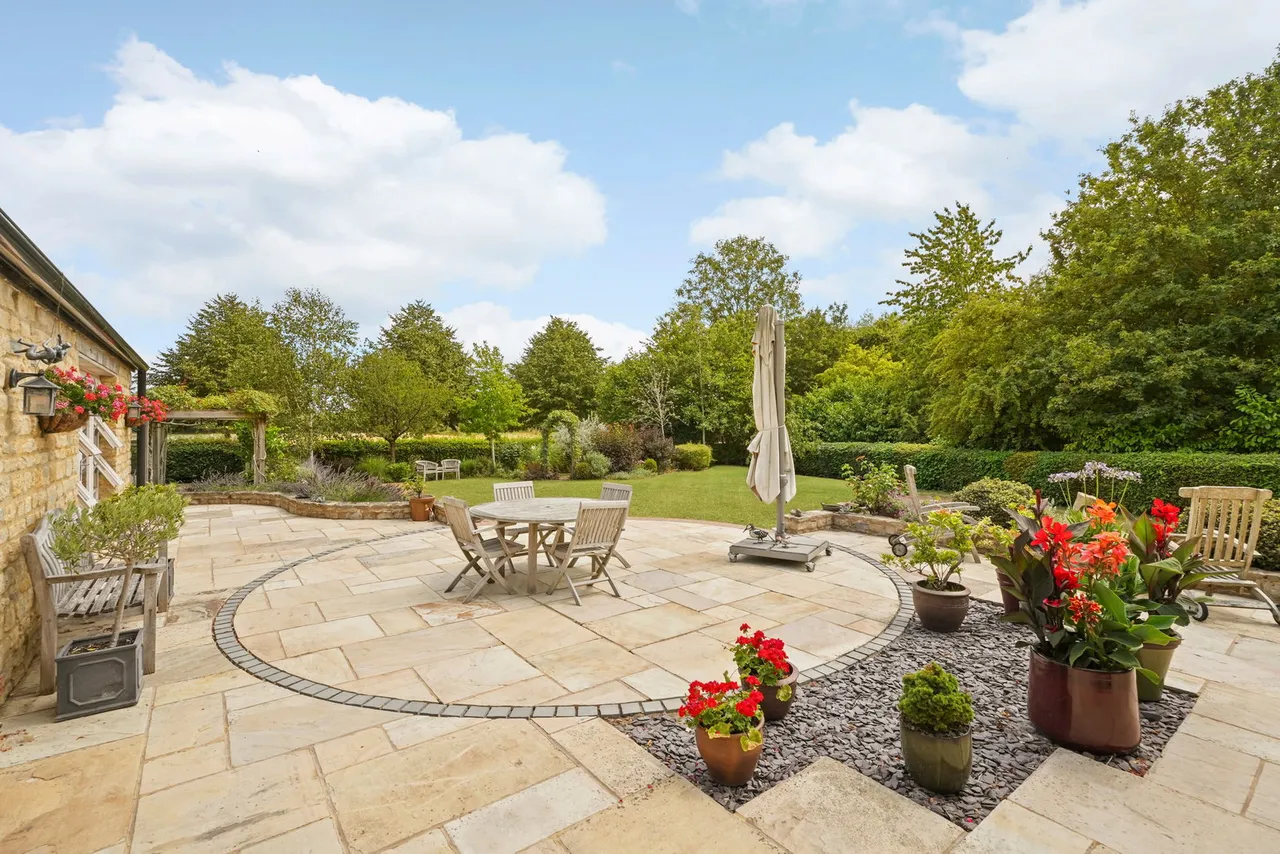High Street, Haversham, MK19, photo 34