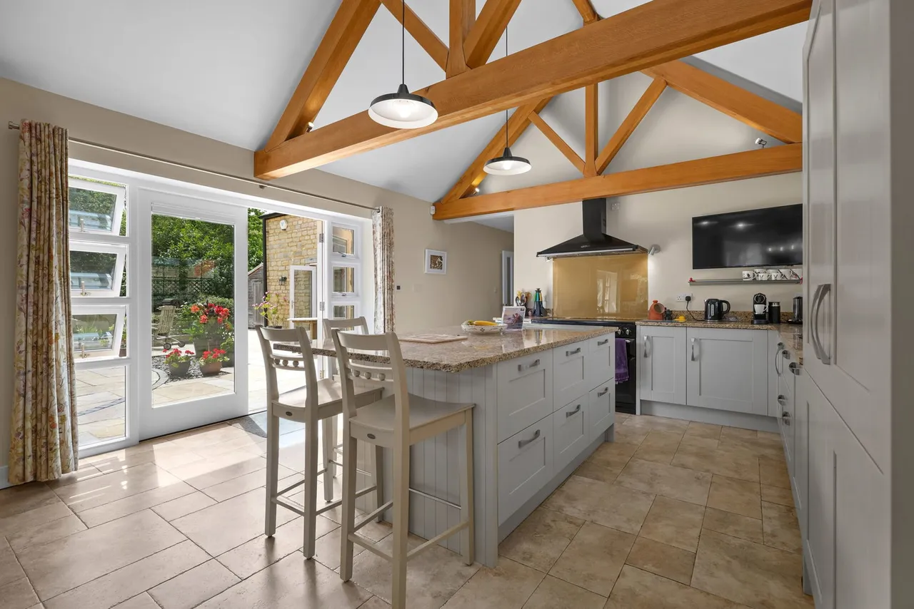 High Street, Haversham, MK19, photo 11