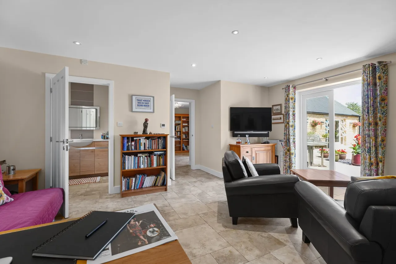 High Street, Haversham, MK19, photo 18