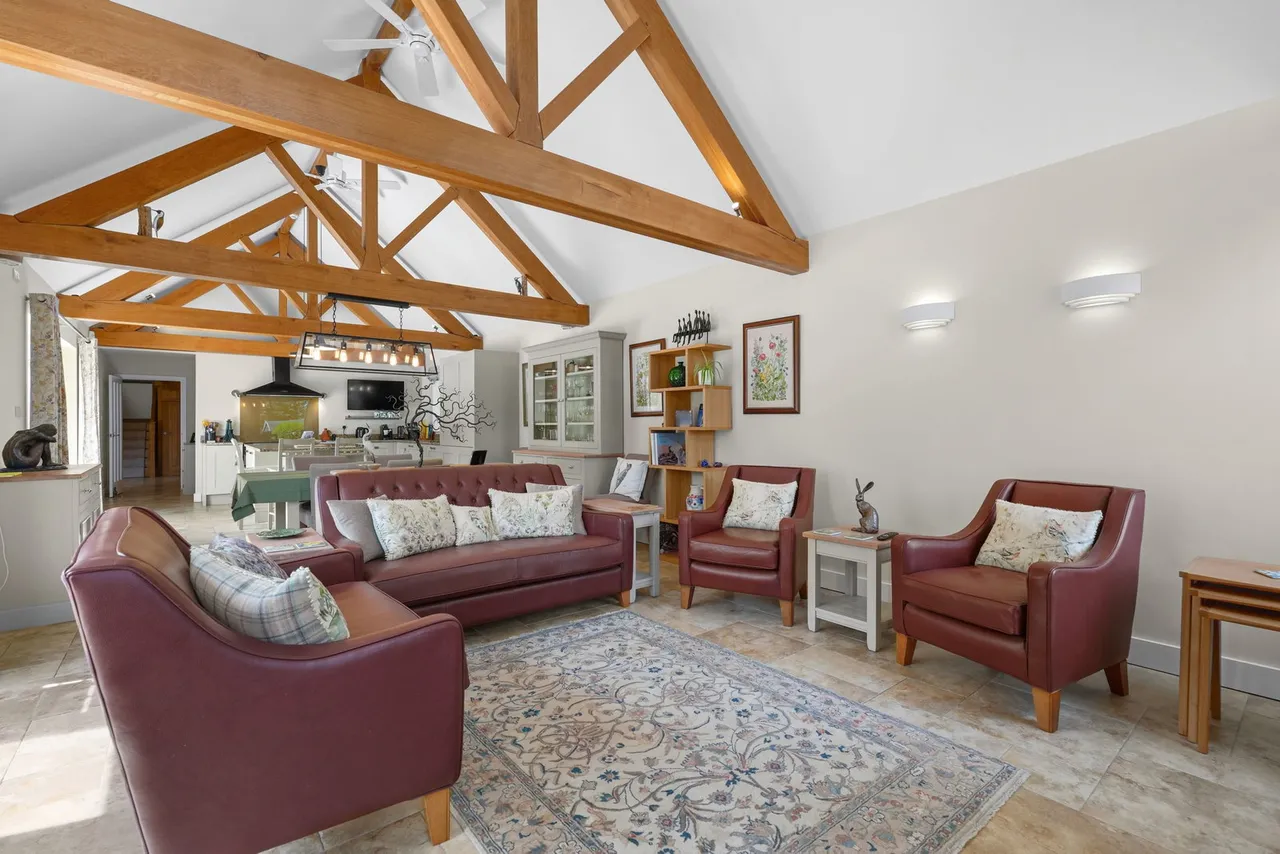 High Street, Haversham, MK19, photo 9