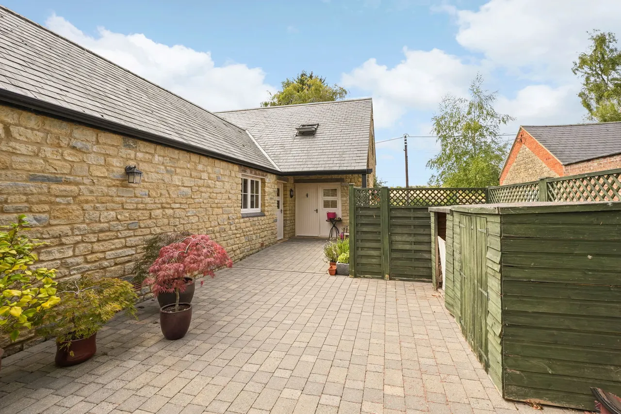 High Street, Haversham, MK19, photo 39