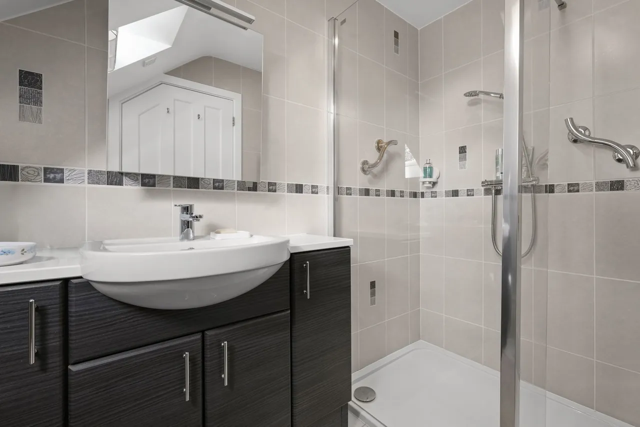 High Street, Haversham, MK19, photo 30