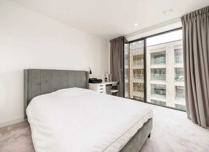 Clipper Street, Royal Wharf, E16, photo 9
