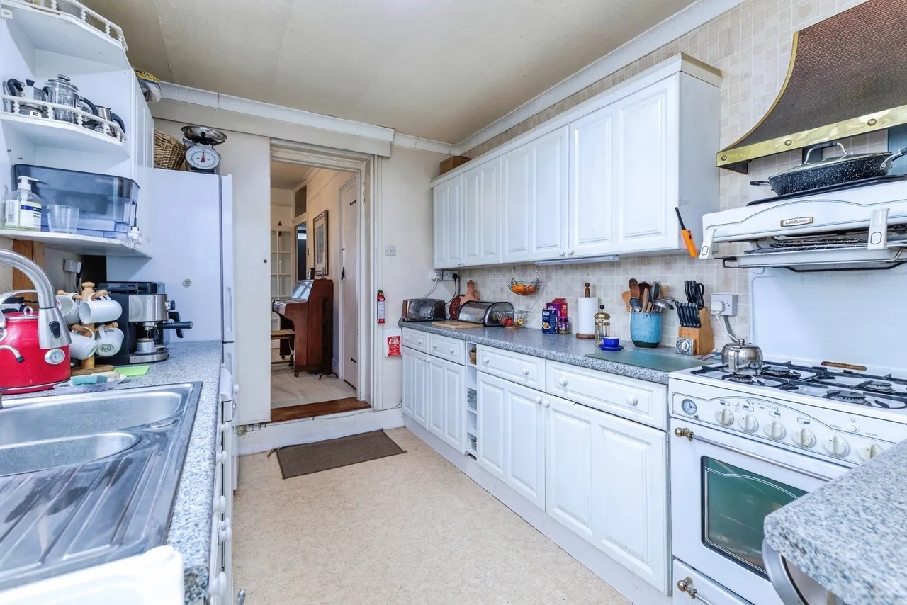 York Avenue, Gillingham, ME7, photo 6