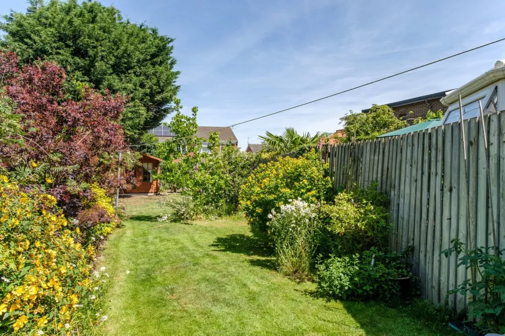 Main Street, East Leake, LE12, photo 11