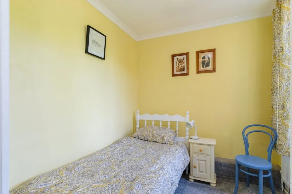 Main Street, East Leake, LE12, photo 8