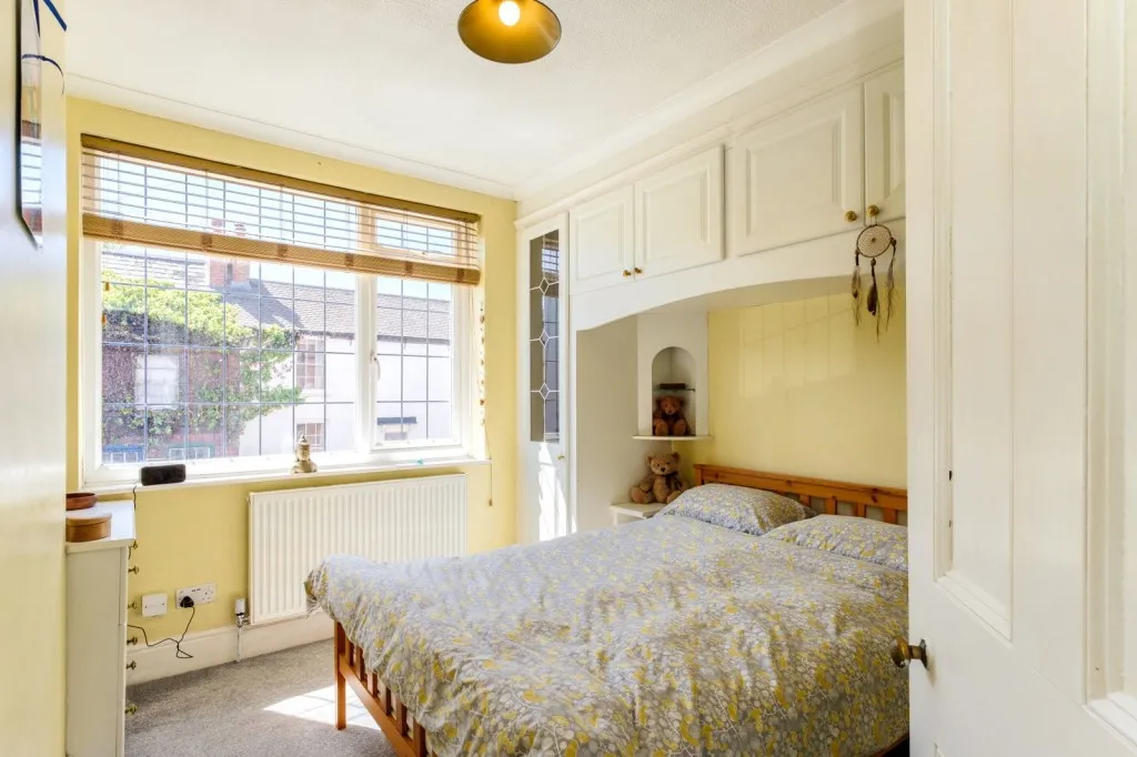 Main Street, East Leake, LE12, photo 6