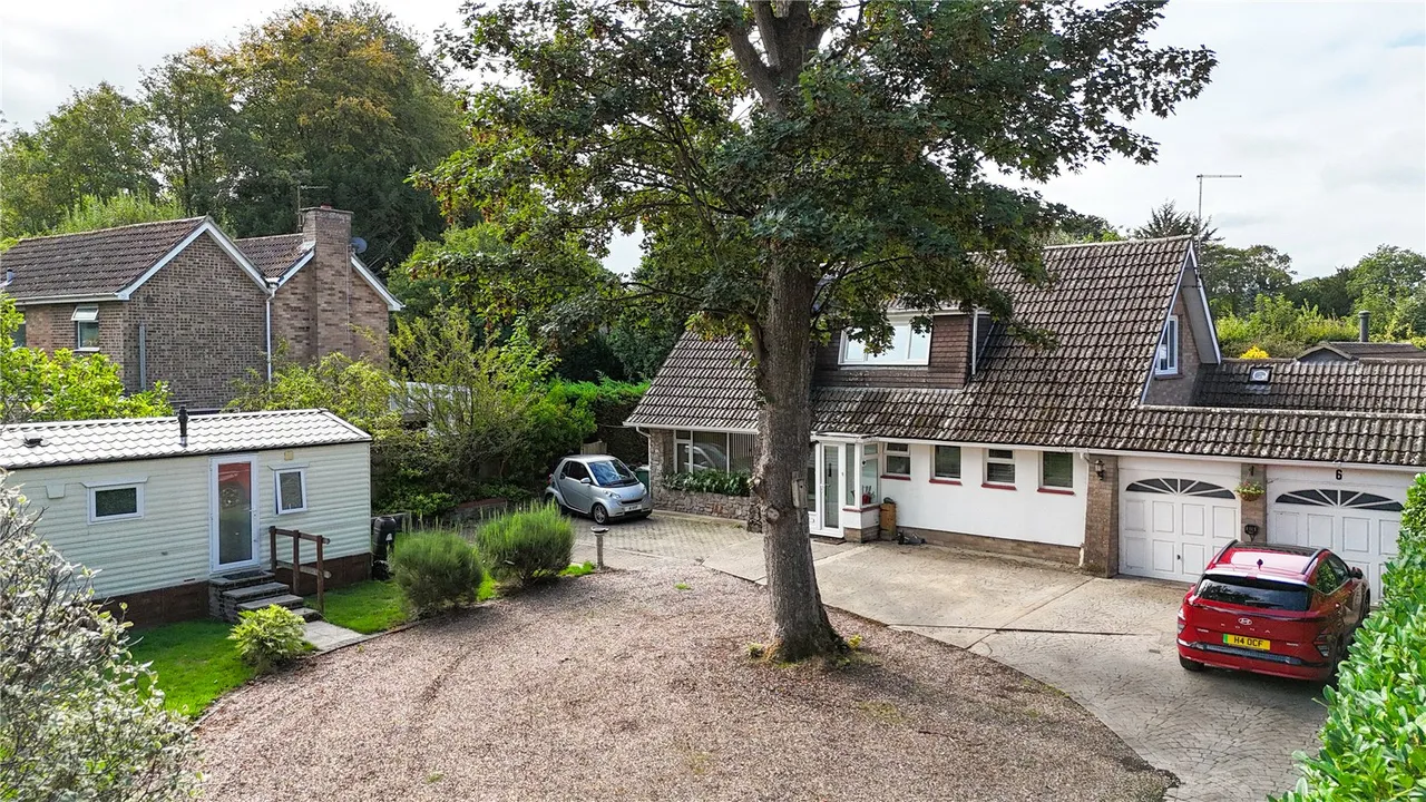Westbury, photo 22