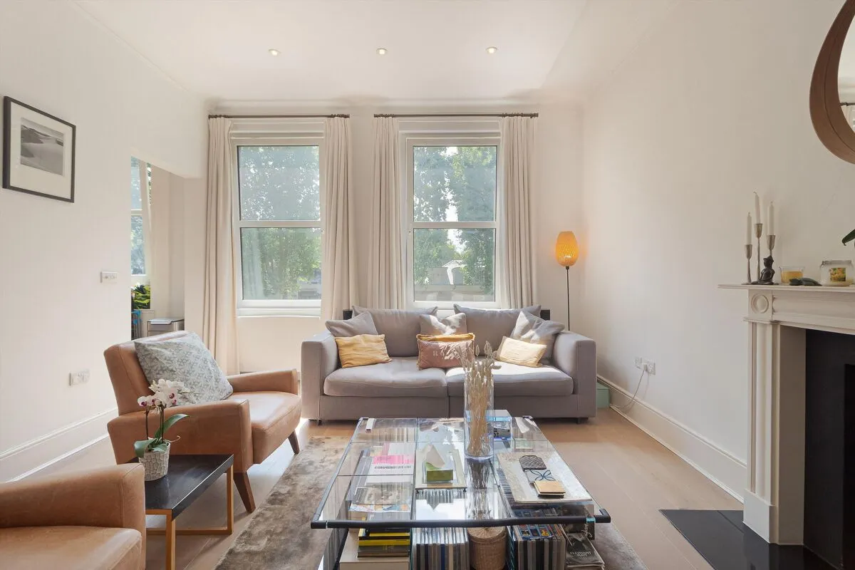 2 bed flat for sale, Harrington Gardens, London, SW7