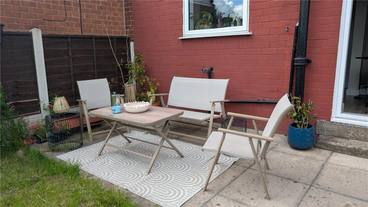 Whitehall Road, Wortley, LS12, photo 10