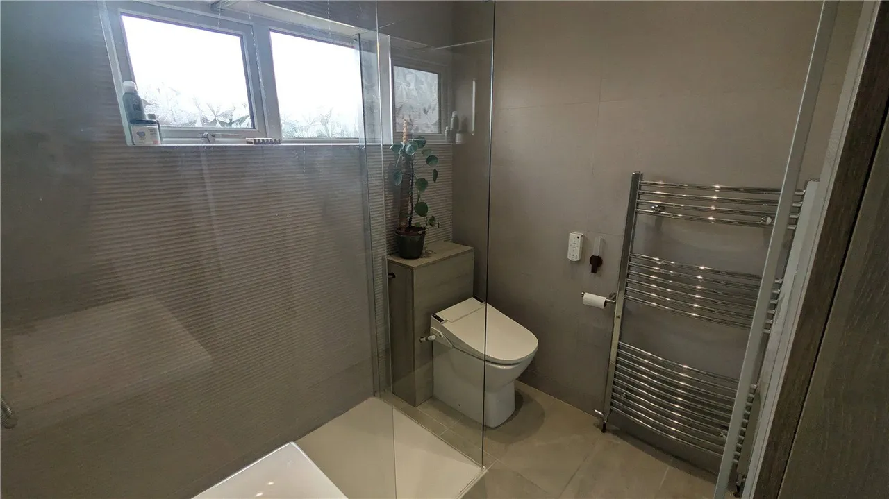 Whitehall Road, Wortley, LS12, photo 13