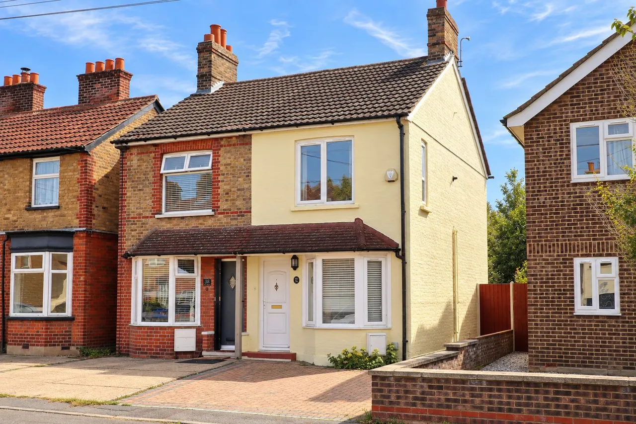2 bed house for sale, Cressing Road, Braintree