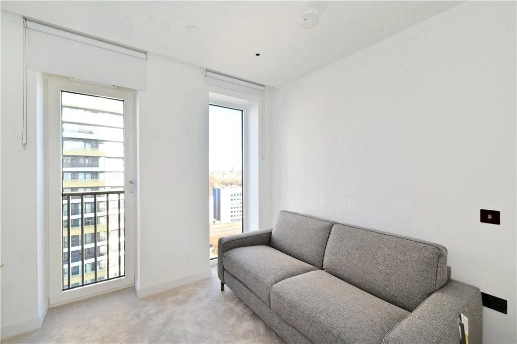 Fountain Park Way, White City, W12, photo 9