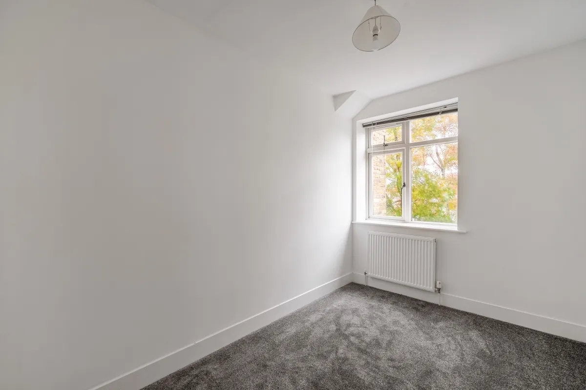 Molesey Road, Hersham, KT12, photo 11