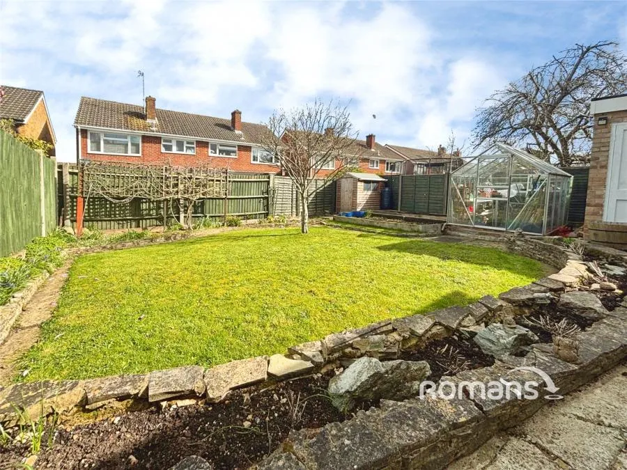 Swallow Close, Yateley, GU46, photo 11