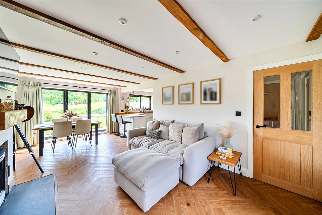 Heol Callwen, Penycae, Swansea, Powys, SA9 1GR, photo 6