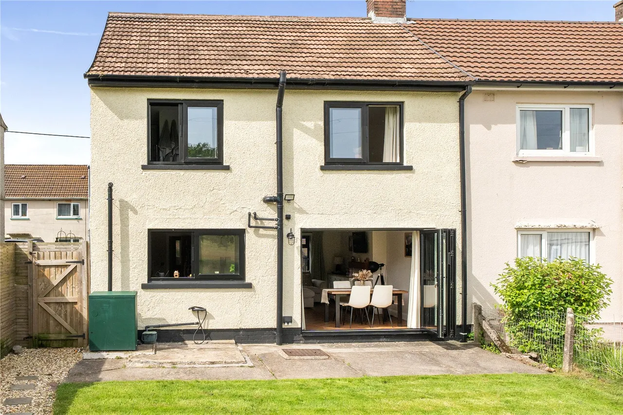 Heol Callwen, Penycae, Swansea, Powys, SA9 1GR, photo 18