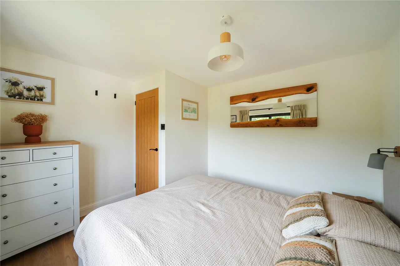 Heol Callwen, Penycae, Swansea, Powys, SA9 1GR, photo 13