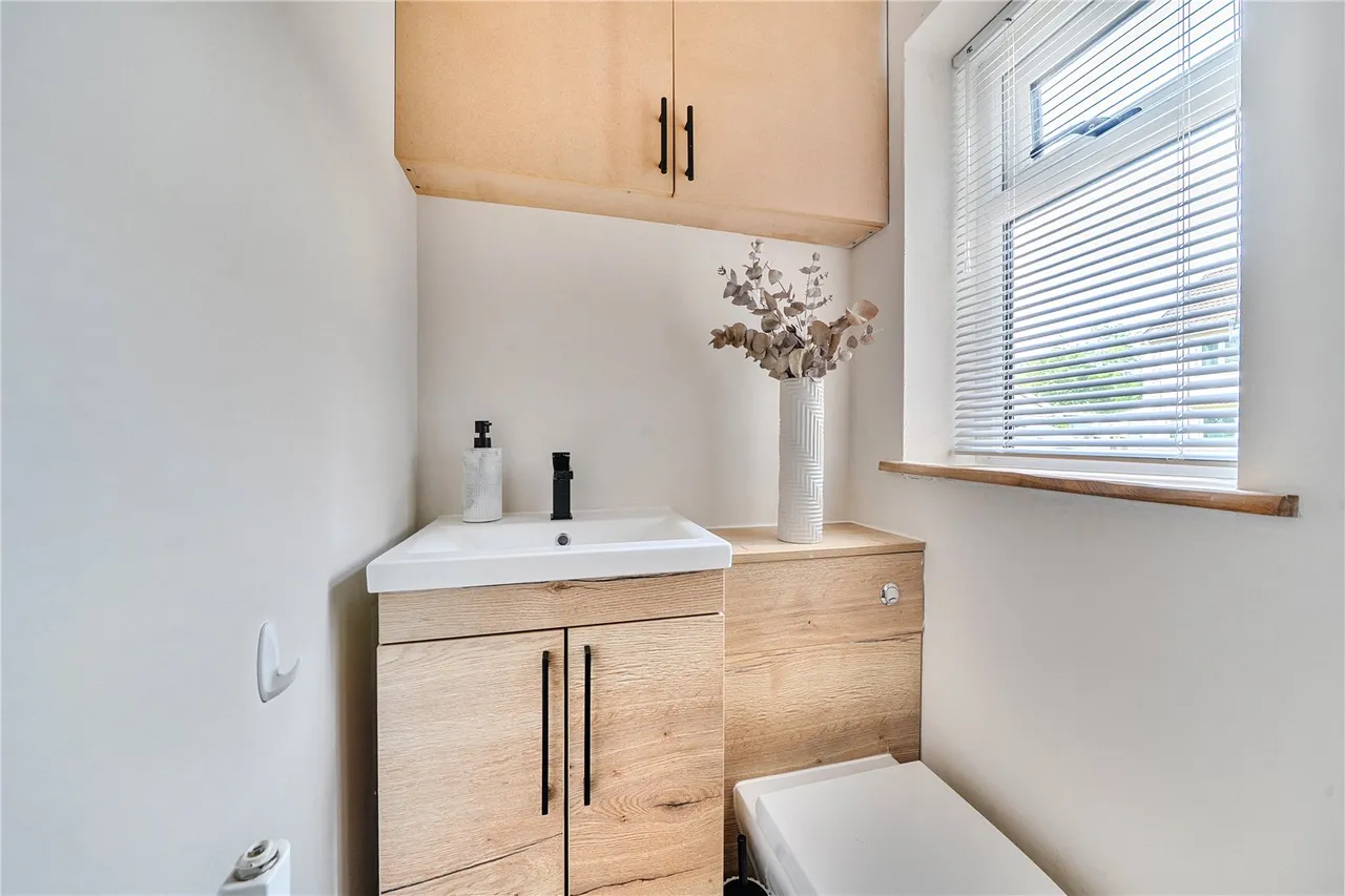 Heol Callwen, Penycae, Swansea, Powys, SA9 1GR, photo 10