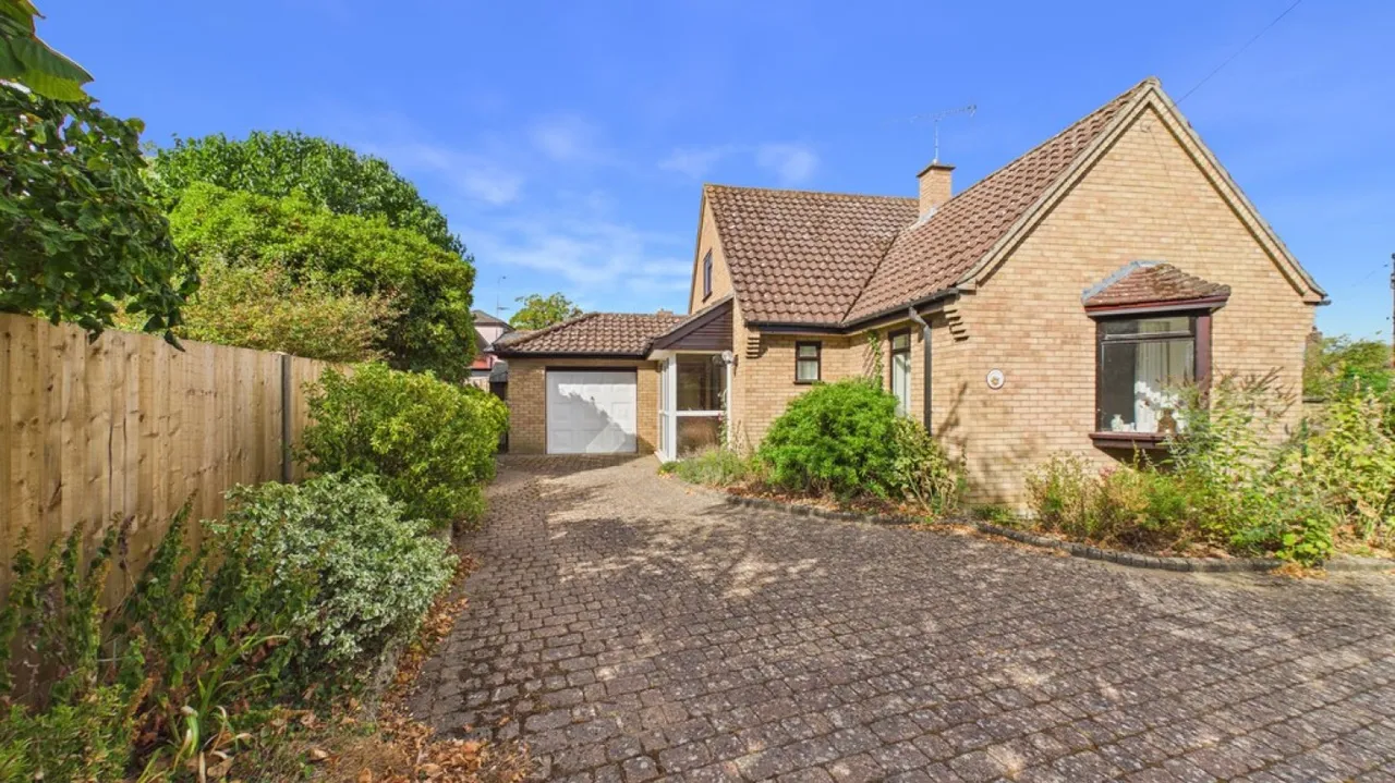 4 bed house to rent, Mill Lane, Woolpit, IP30