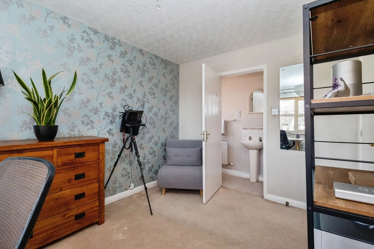 James Drive, Hyde, Greater Manchester, SK14, photo 11