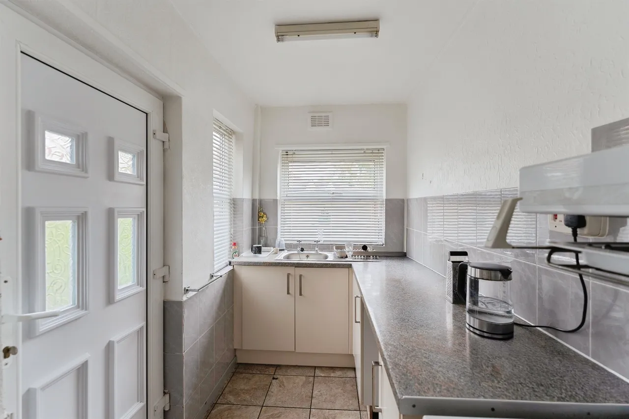 Waring Avenue, Tranmere, Birkenhead, photo 8